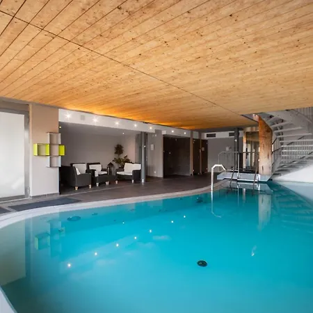 Boutique Art De Vivre &