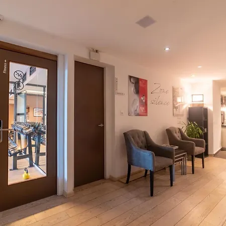 מלון Boutique Art De Vivre & 4*