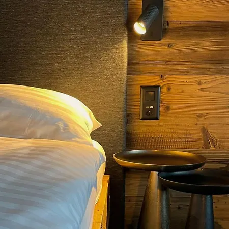 מלון Boutique Art De Vivre & קראנס-מונטנה