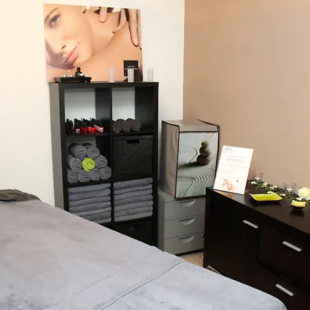 Boutique Art De Vivre & Hotel