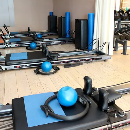 Hotel Art De Vivre 4*