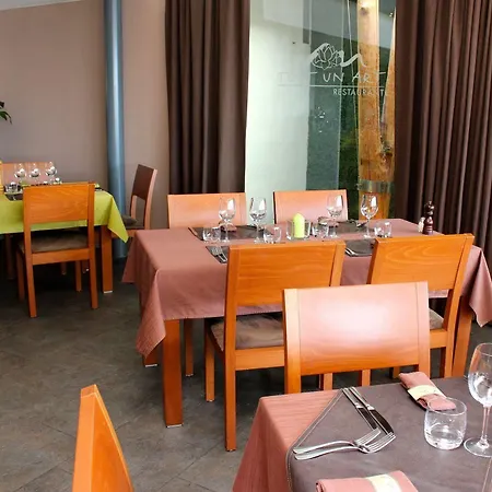 Boutique Art De Vivre & Κρανς Μοντάνα