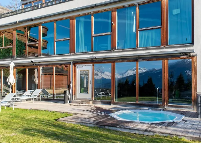 Boutique Art De Vivre & 4*