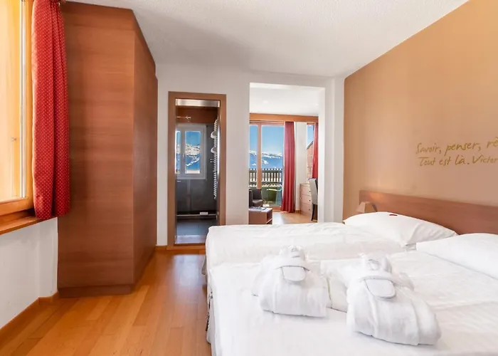 Boutique Art De Vivre & 4*