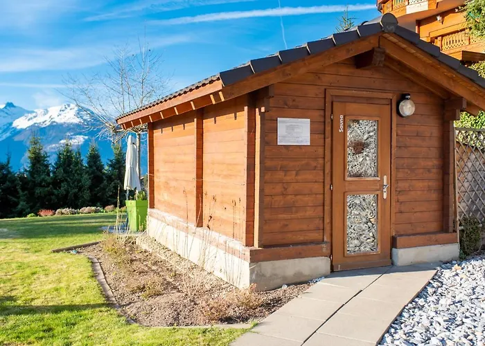 Boutique Art De Vivre &