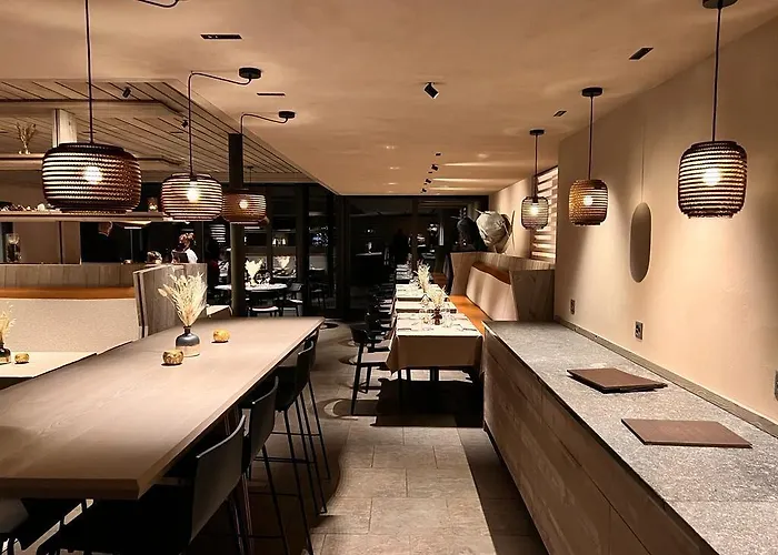 Boutique Art De Vivre & Κρανς Μοντάνα