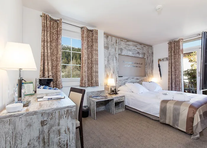 Boutique Art De Vivre &