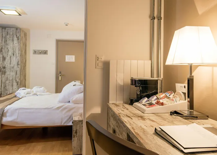 Boutique Art De Vivre & Κρανς Μοντάνα